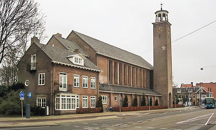 Toren Emmakerk Amsterdam nieuw voegwerk